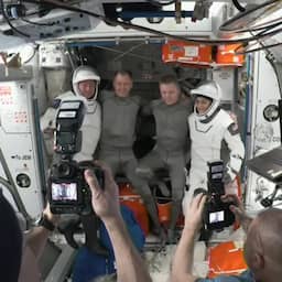 Gestrande astronauten na negen maanden veilig terug op aarde