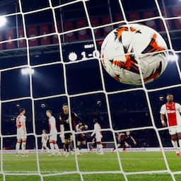 Gorter plots weer onder lat bij Ajax: ‘Zou liegen als ik zeg dat het niet lastig was’