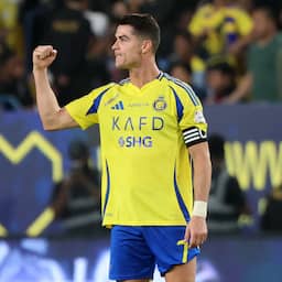 Cristiano Ronaldo maakt schitterend doelpunt bij zege Al Nassr in competitie