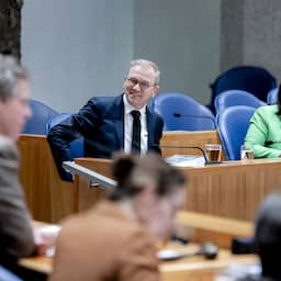 Minister Bruins wil nog zeker vijf jaar doorgaan met dierproeven op apen