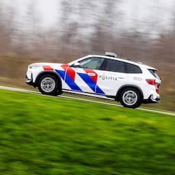 Politie schiet bij achtervolging bij Brabantse Erp, persoon raakt gewond
