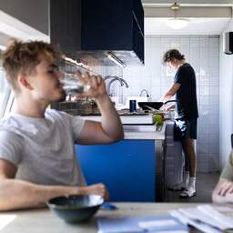 Krappe woningmarkt maakt studentenkamers fors duurder