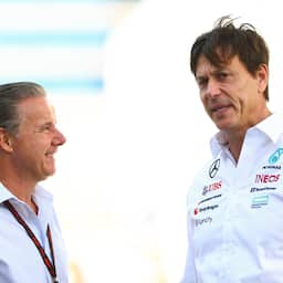 Flirt Mercedes-baas Wolff met Verstappen? ‘Je kunt ook gesprekken voeren’
